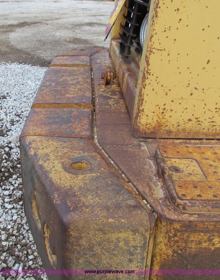 image for item D7371 1981 Caterpillar 966D wheel loader