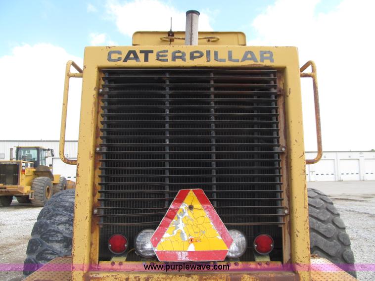 image for item D7371 1981 Caterpillar 966D wheel loader