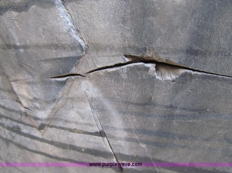 image for item D7371 1981 Caterpillar 966D wheel loader