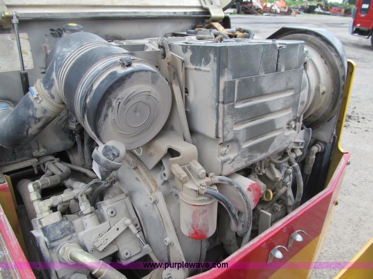 image for item D7373 2000 Dynapac CC102 Series 10 smooth drum vibratory roller