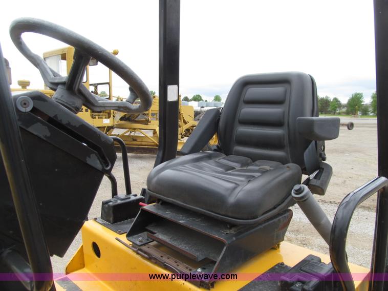 image for item D7373 2000 Dynapac CC102 Series 10 smooth drum vibratory roller