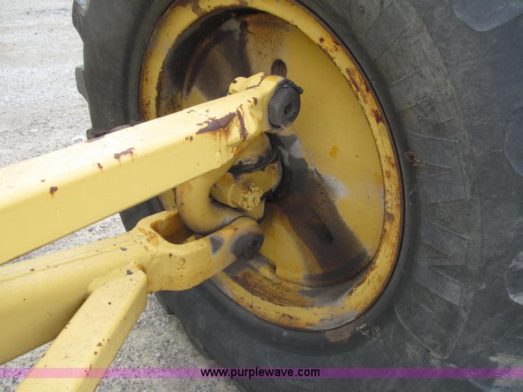 image for item D7374 1964 Caterpillar 12E motor grader