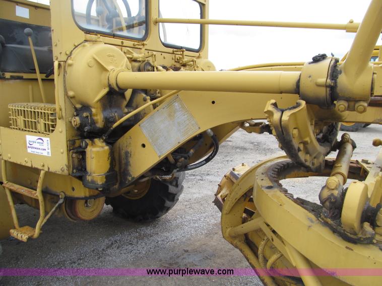 image for item D7374 1964 Caterpillar 12E motor grader