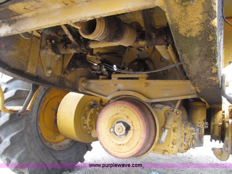 image for item D7374 1964 Caterpillar 12E motor grader