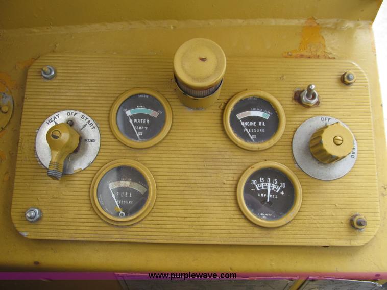 image for item D7374 1964 Caterpillar 12E motor grader