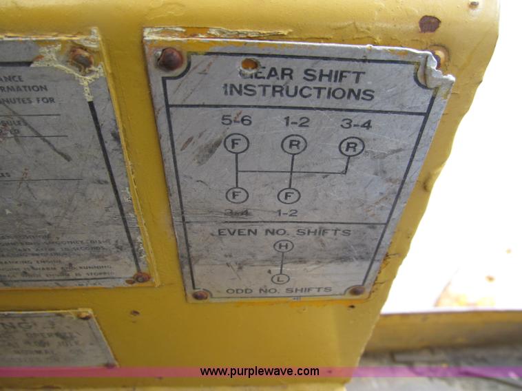 image for item D7374 1964 Caterpillar 12E motor grader