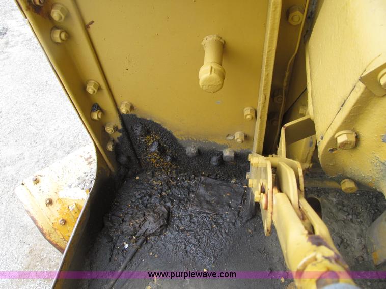 image for item D7374 1964 Caterpillar 12E motor grader