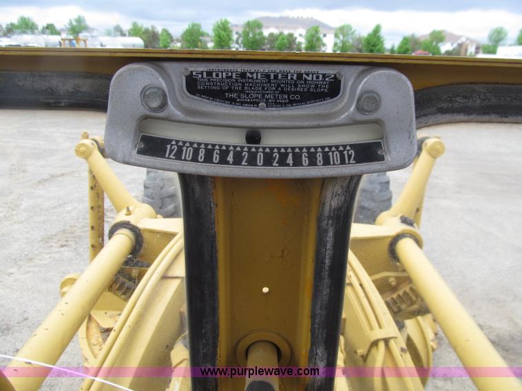 image for item D7374 1964 Caterpillar 12E motor grader