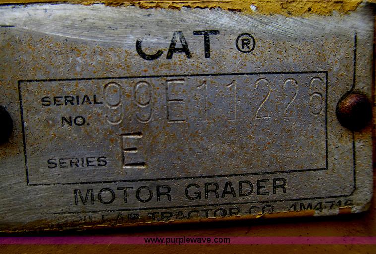 image for item D7374 1964 Caterpillar 12E motor grader