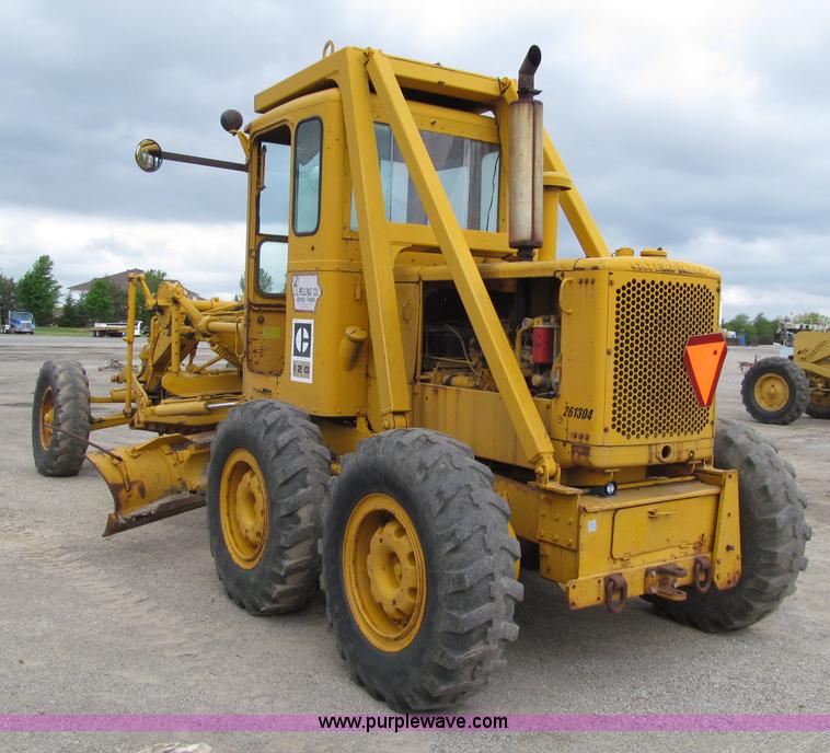 image for item D7375 1971 Caterpillar 120 motor grader