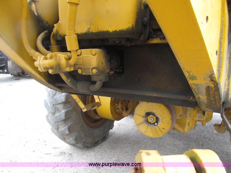 image for item D7375 1971 Caterpillar 120 motor grader