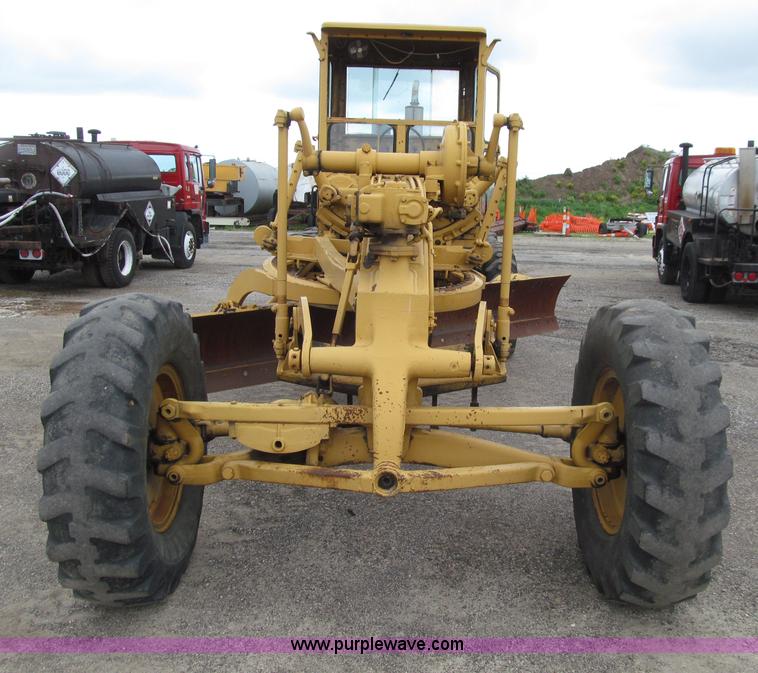 image for item D7376 1962 Caterpillar 12E motor grader