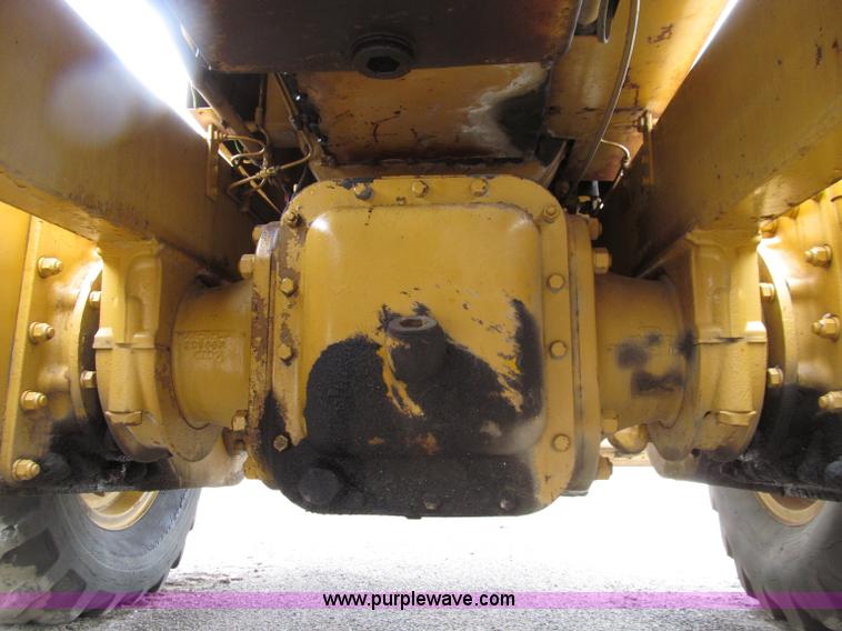 image for item D7376 1962 Caterpillar 12E motor grader