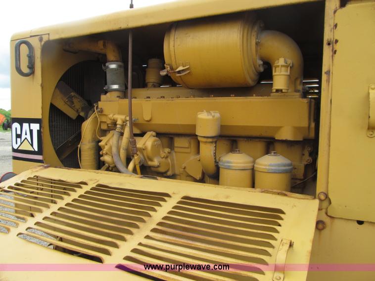 image for item D7376 1962 Caterpillar 12E motor grader