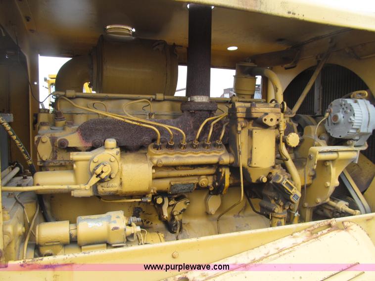 image for item D7376 1962 Caterpillar 12E motor grader