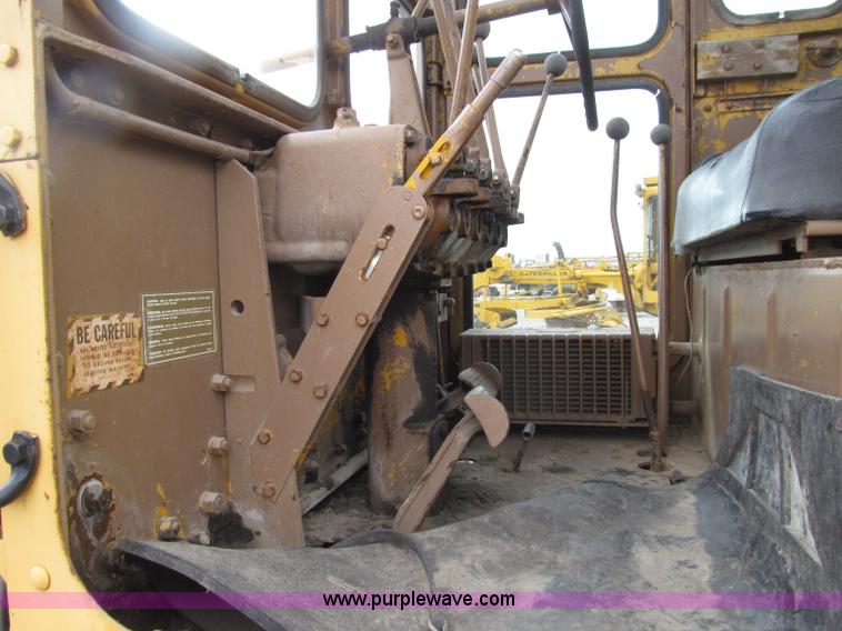 image for item D7376 1962 Caterpillar 12E motor grader