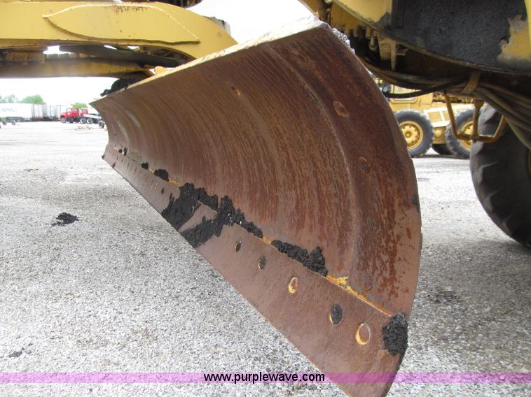 image for item D7377 1963 Caterpillar 12E motor grader