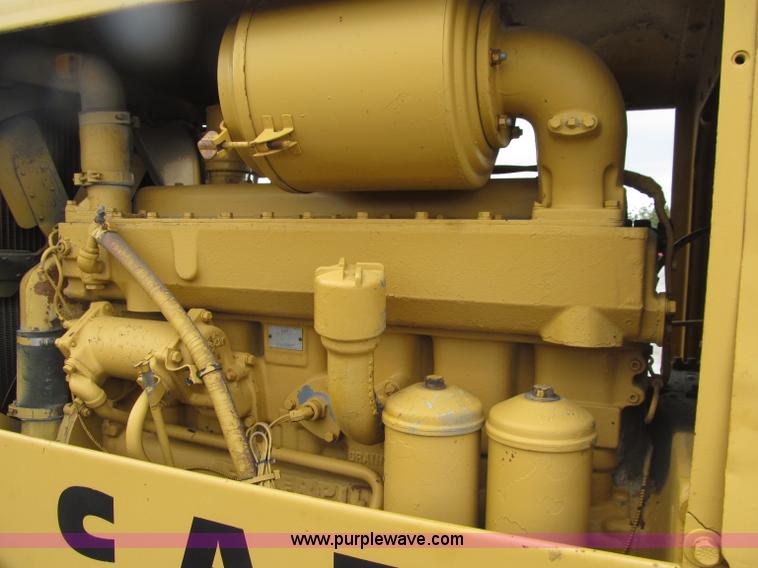 image for item D7377 1963 Caterpillar 12E motor grader