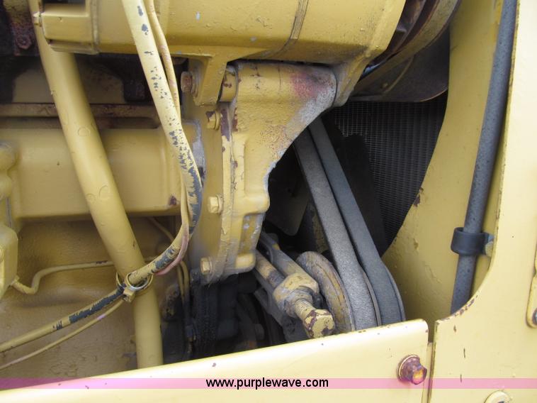 image for item D7377 1963 Caterpillar 12E motor grader