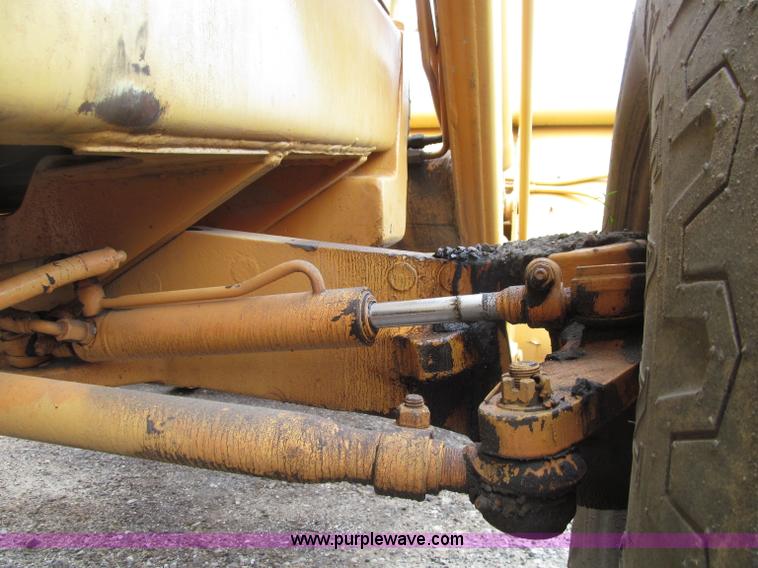 image for item D7378 1989 Case 480E backhoe