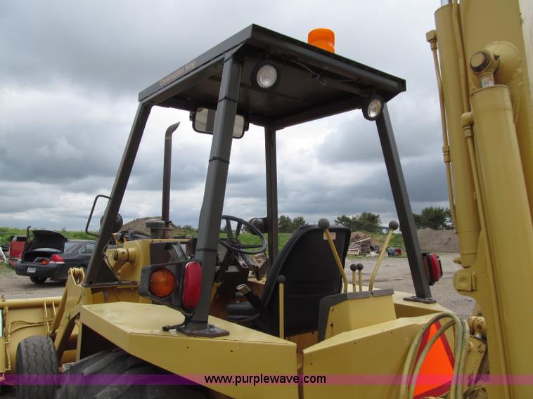 image for item D7378 1989 Case 480E backhoe