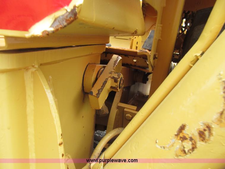 image for item D7378 1989 Case 480E backhoe