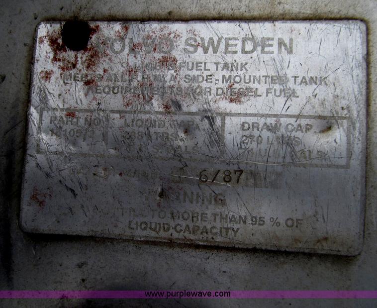 image for item D7379 1988 Volvo FE615 distributor truck