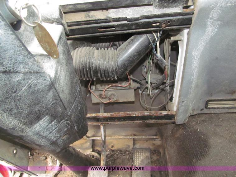 image for item D7381 1988 Volvo FE615 distributor truck