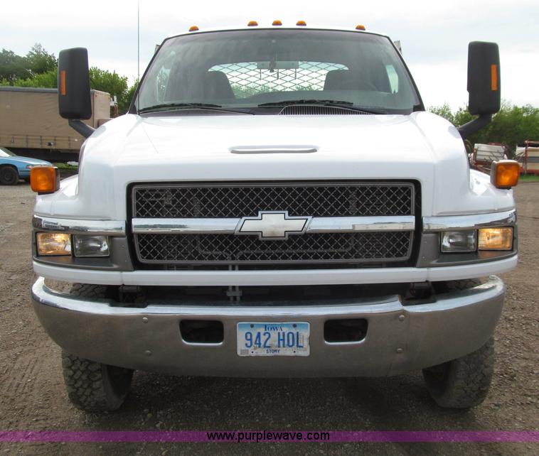 image for item D7385 2005 Chevrolet C5500 service truck
