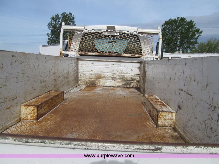 image for item D7385 2005 Chevrolet C5500 service truck