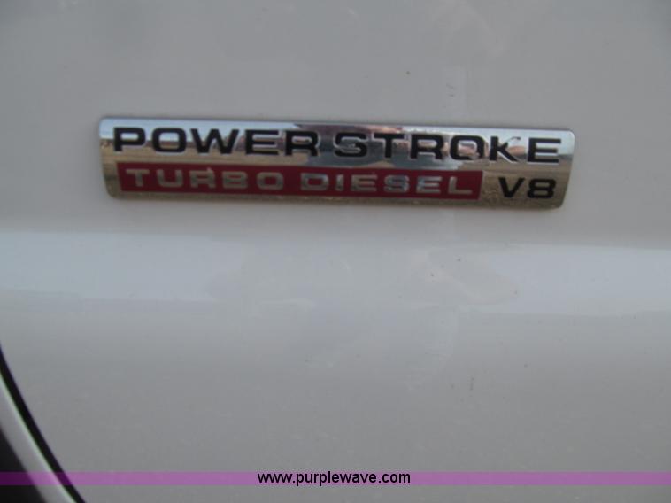 image for item D7386 2007 Ford F450 XLT Super Duty flatbed truck