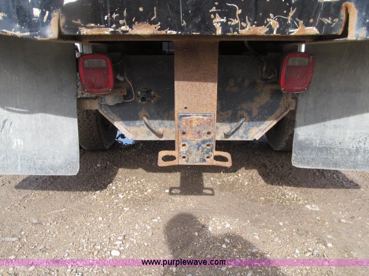 image for item D7386 2007 Ford F450 XLT Super Duty flatbed truck