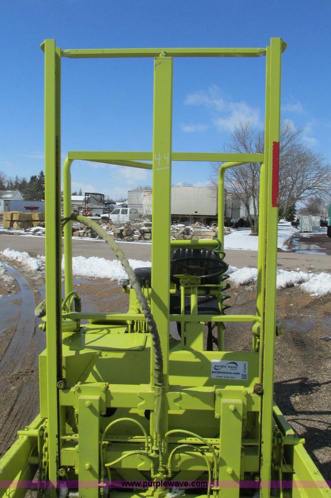 image for item E5132 Donkey 12 forklift