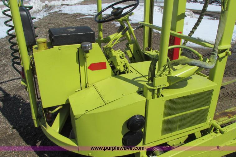 image for item E5132 Donkey 12 forklift