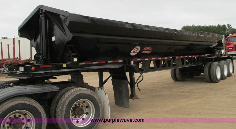 image for item E5133 2000 Circle R SS443-6LS tri axle side dump trailer