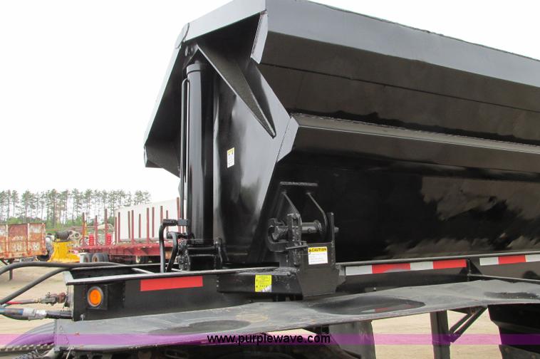 image for item E5133 2000 Circle R SS443-6LS tri axle side dump trailer