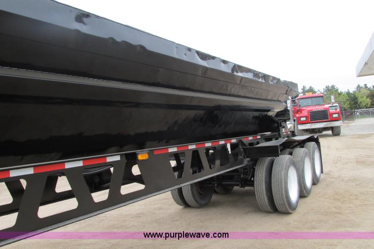 image for item E5133 2000 Circle R SS443-6LS tri axle side dump trailer