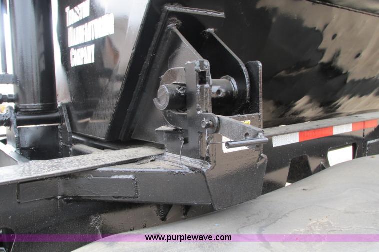 image for item E5133 2000 Circle R SS443-6LS tri axle side dump trailer