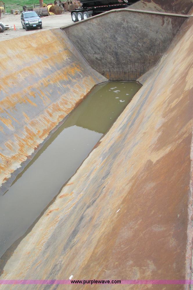 image for item E5133 2000 Circle R SS443-6LS tri axle side dump trailer