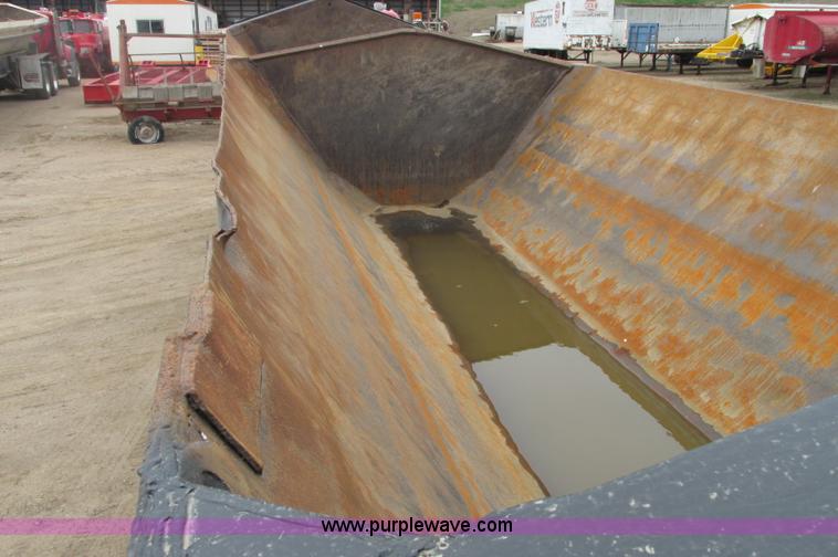 image for item E5133 2000 Circle R SS443-6LS tri axle side dump trailer