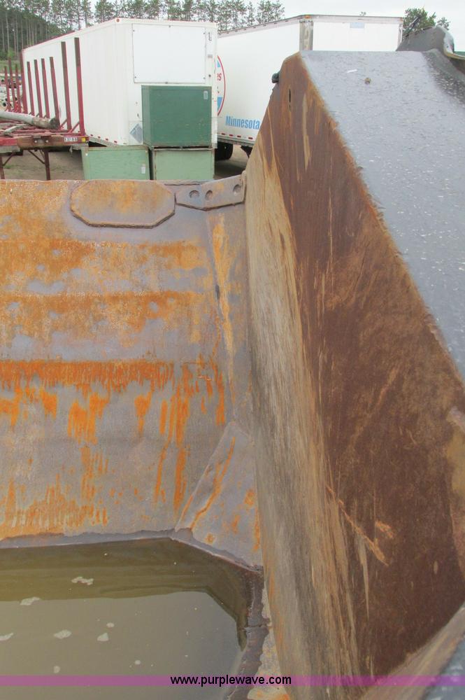 image for item E5133 2000 Circle R SS443-6LS tri axle side dump trailer