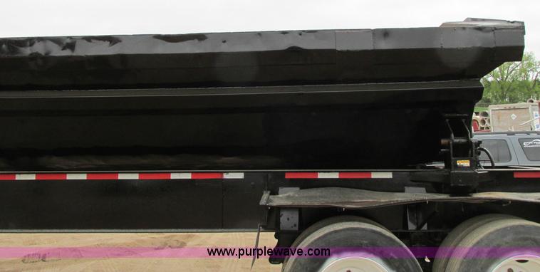 image for item E5134 1999 Circle R SS443 tri axle side dump trailer