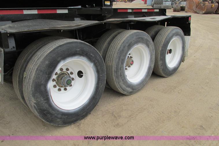 image for item E5134 1999 Circle R SS443 tri axle side dump trailer