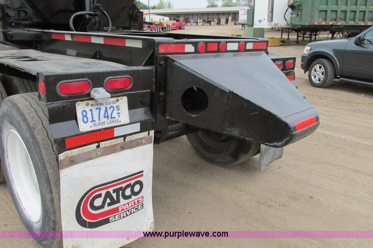 image for item E5134 1999 Circle R SS443 tri axle side dump trailer