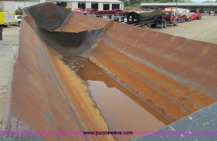 image for item E5134 1999 Circle R SS443 tri axle side dump trailer