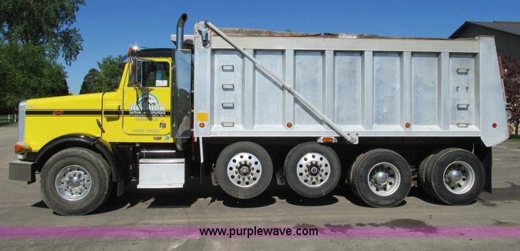image for item E5138 2000 Peterbilt 378 quad axle dump truck
