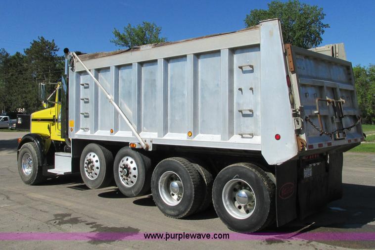 image for item E5138 2000 Peterbilt 378 quad axle dump truck