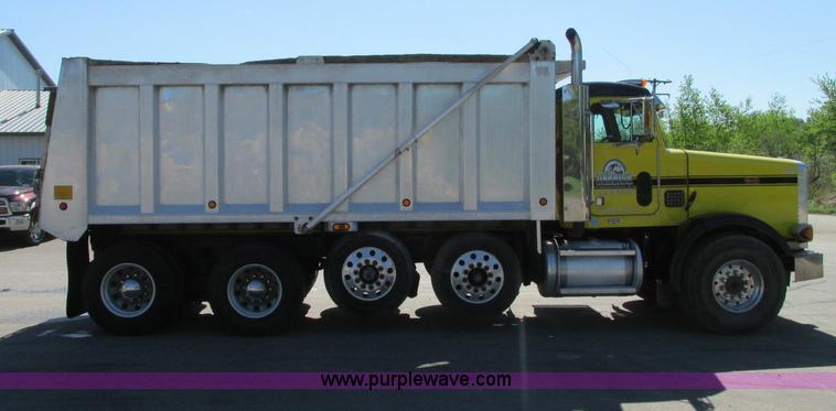 image for item E5138 2000 Peterbilt 378 quad axle dump truck