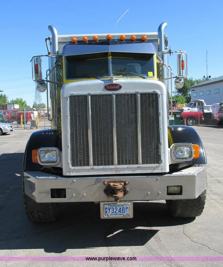 image for item E5138 2000 Peterbilt 378 quad axle dump truck