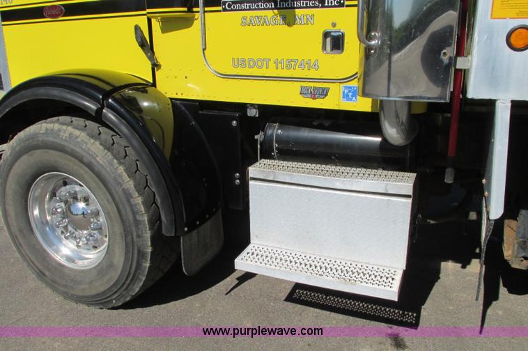 image for item E5138 2000 Peterbilt 378 quad axle dump truck